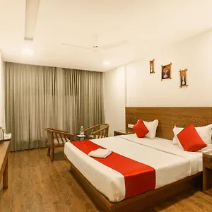 Hotel Kings, Kozhikode